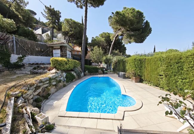 Casa en Cabrils - CB - Blondes