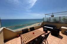 Apartament en Montgat - MG - Waves and sky
